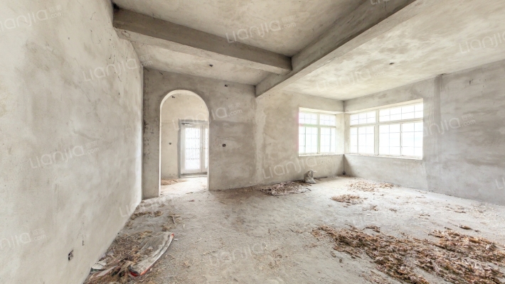 靓马庄园北区二手房实景图