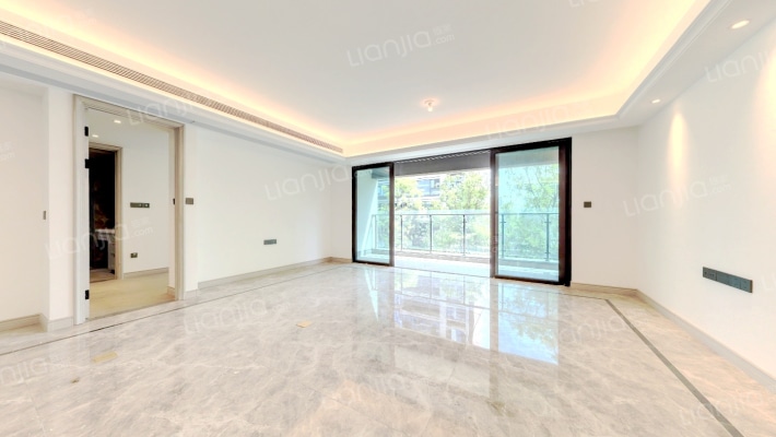 万科·隐麓公园二手房实景图