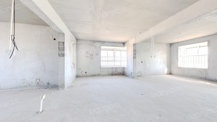 华兴水岸华庭二手房实景图