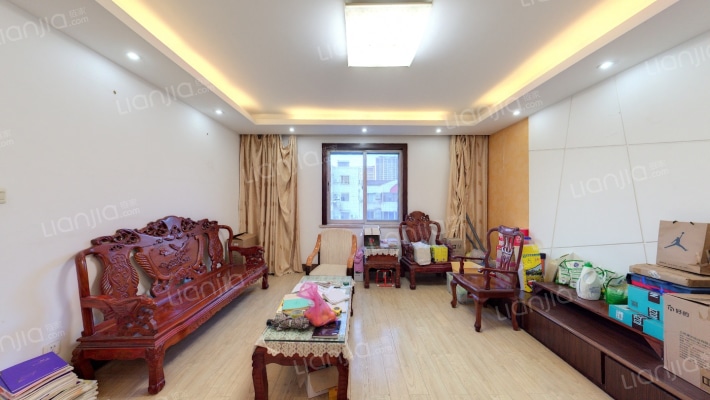 新华西路25号二手房实景图