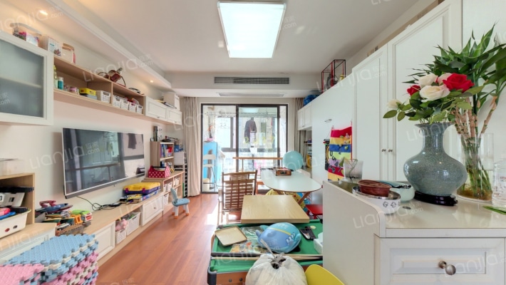 金辉天鹅湾二手房实景图