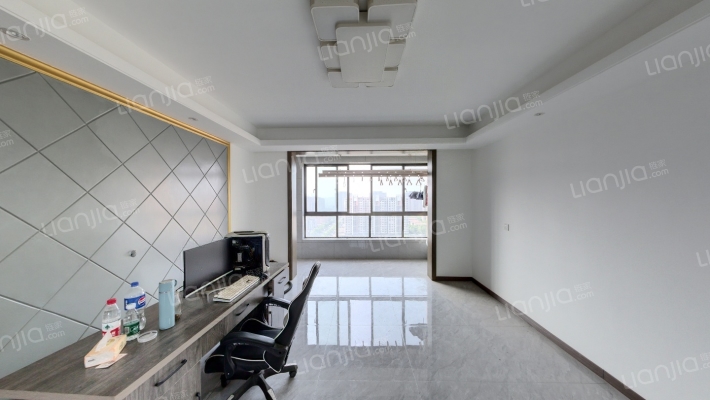 万和华府二手房实景图