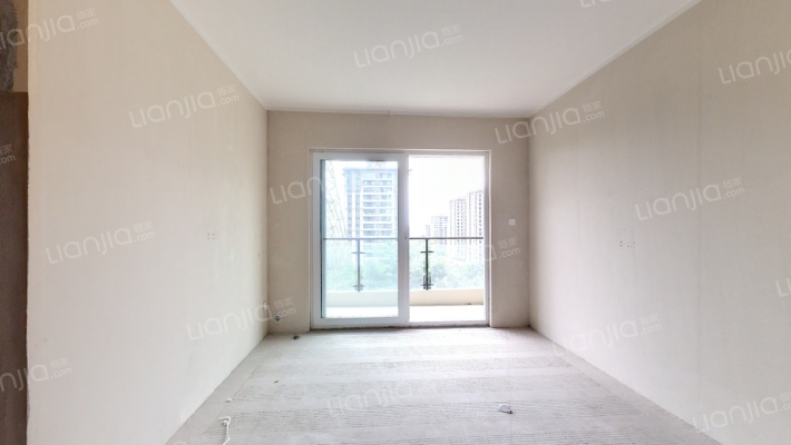 碧桂园翡翠城2期峰璟二手房实景图