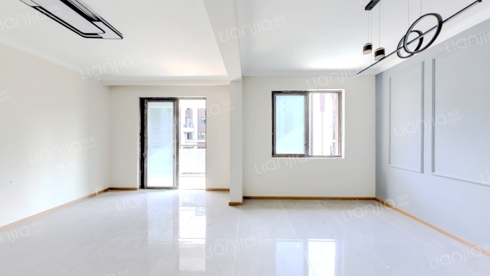 大树水月轩二手房实景图