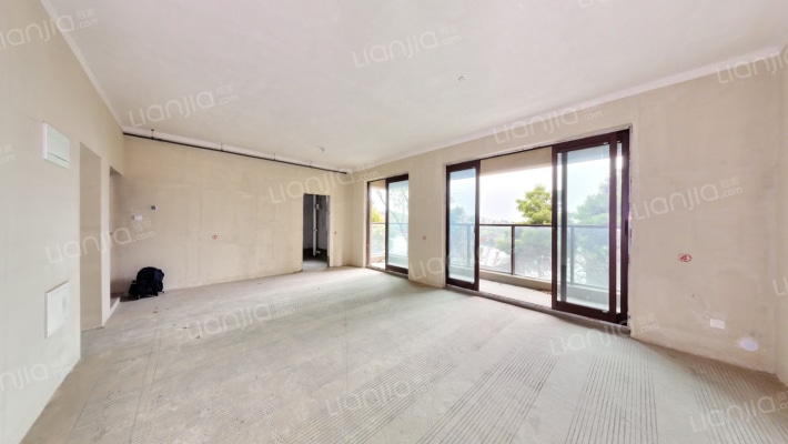 中建御湖壹号D御园二手房实景图