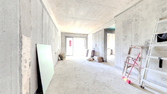 保利香槟苑 二手房实景图