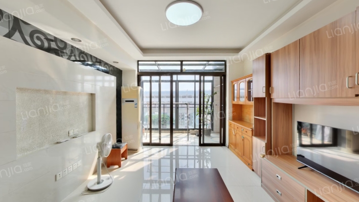 天域米兰阳光二手房实景图