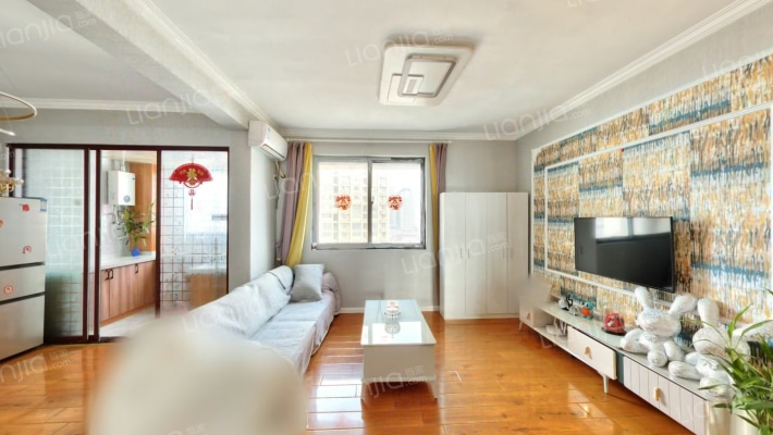 西郊佳苑二手房实景图