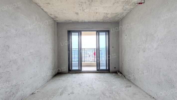 恒大御龙天峰二手房实景图