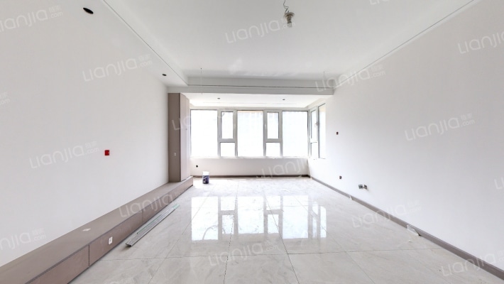 阅山中铁逸都国际二手房实景图