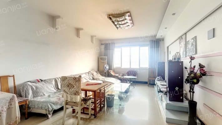 阳光佳园二手房实景图