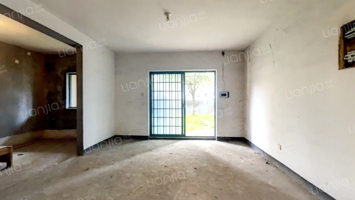 天彩名苑二手房实景图