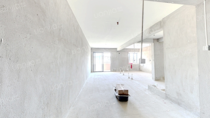 建总领筑二手房实景图