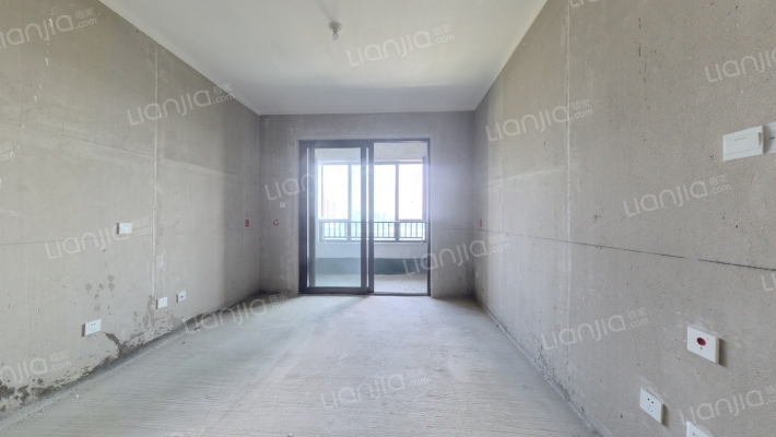 融创城融华园二手房实景图