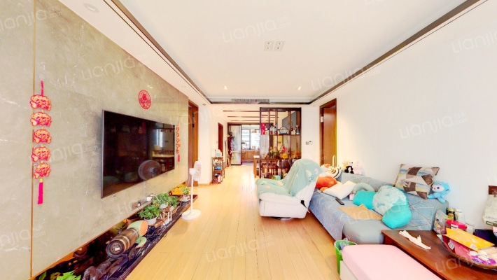 宏泰风花树二手房实景图