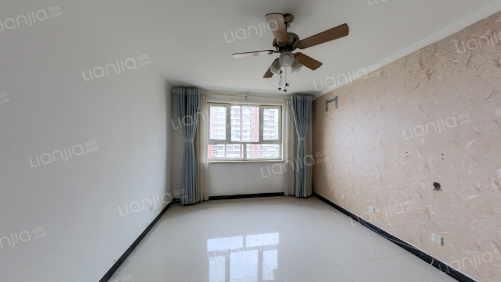 领秀世纪城二手房实景图