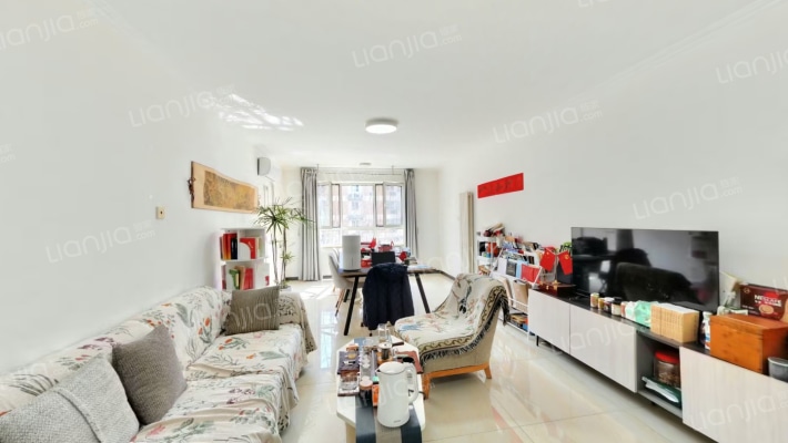 金隅翡丽爱公馆二手房实景图