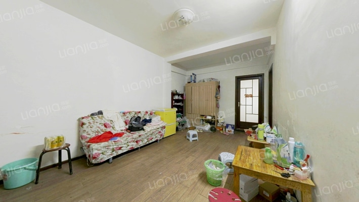 人民路五金厂家属院二手房实景图