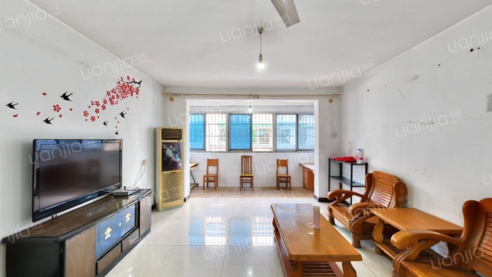 红旗区四片综合大楼二手房实景图