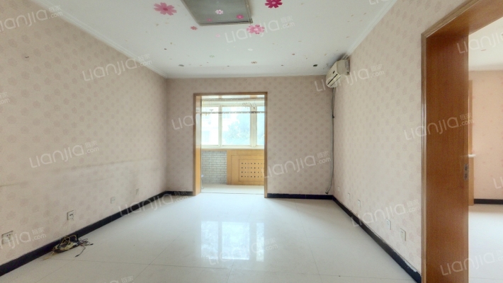 长庆龙凤园二手房实景图