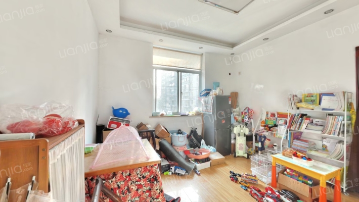 钢花新村107街坊二手房实景图