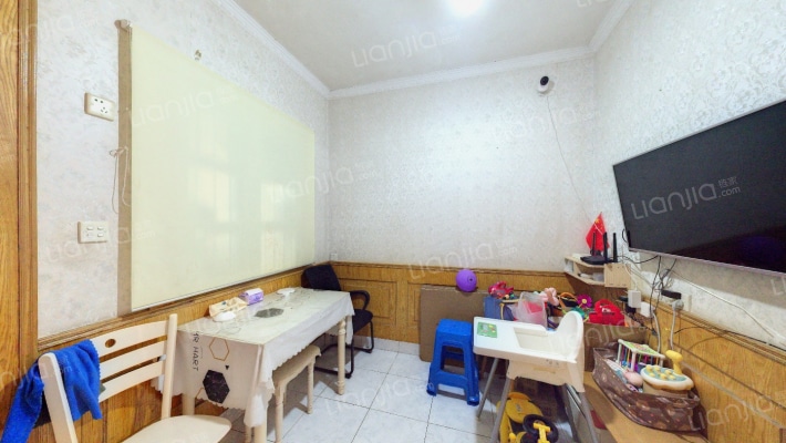 钼铁矿宿舍二手房实景图