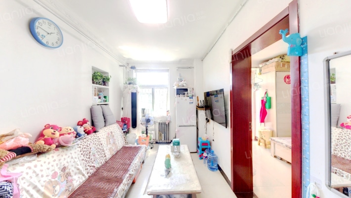 公共交通第三公司家属院106街坊二手房实景图