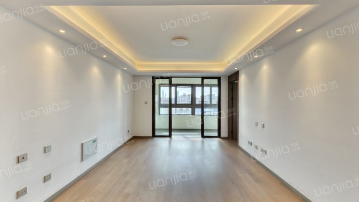 天阅湖滨雅苑二手房实景图