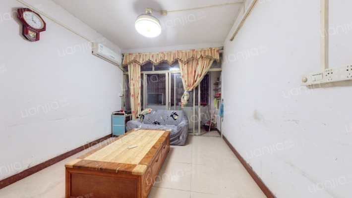 梁围大街26号二手房实景图