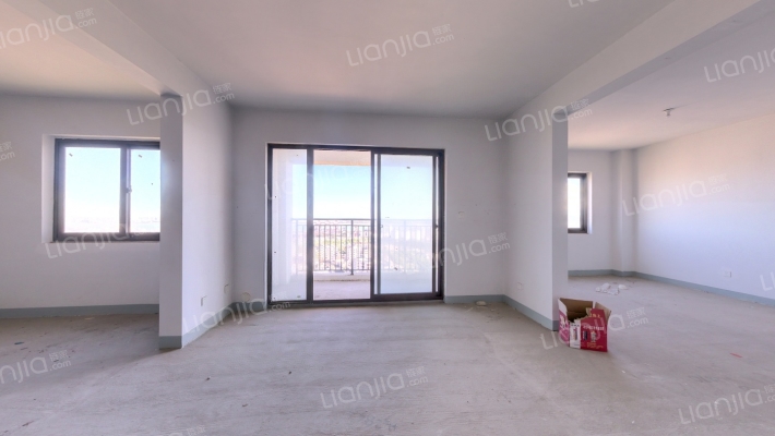 滨江华庭二手房实景图