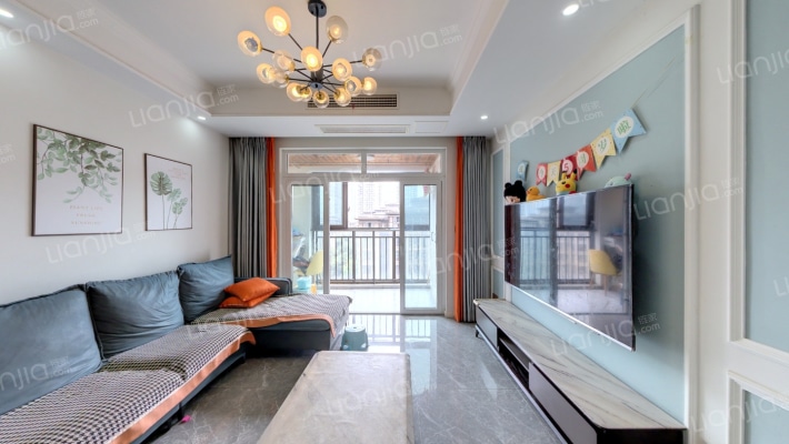 名流印象三期二手房实景图