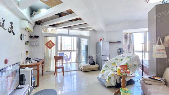 世嘉海景公寓二手房实景图