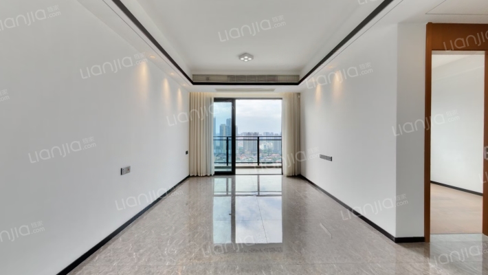 龙光天宸二手房实景图