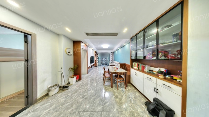 名门雅苑二手房实景图