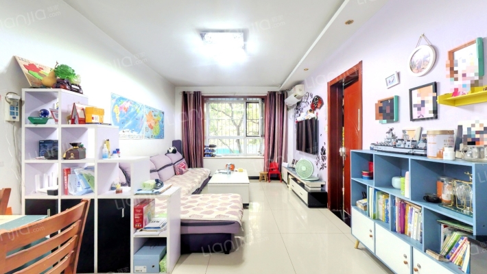 华阳中路翔天万和城两居出售税低-客厅