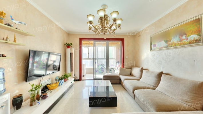 五湖名邸东区二手房实景图