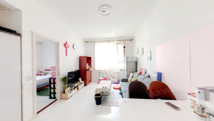 新东方公寓三期二手房实景图