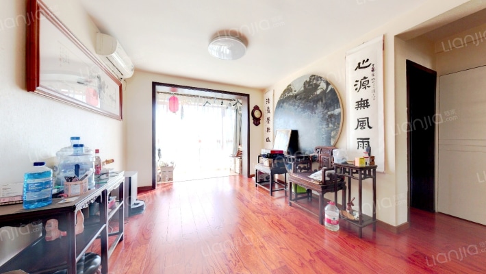 银和怡海花园二手房实景图