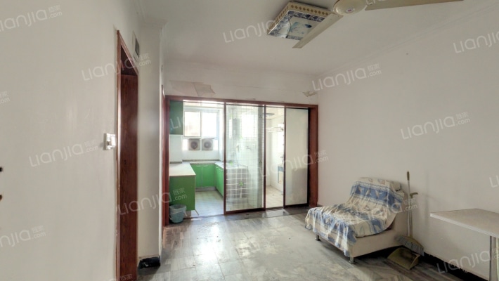 集贤南路147号二手房实景图