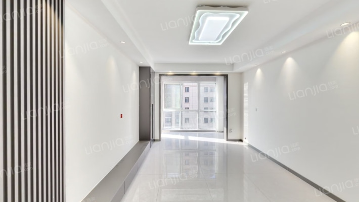 中央城邦二手房实景图