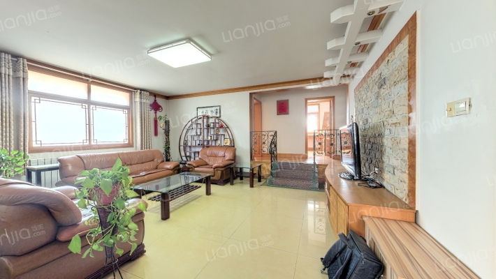 图书馆宿舍二手房实景图