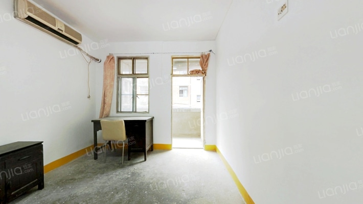 迈皋桥街79号二手房实景图