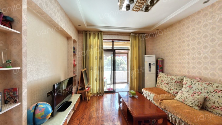 中航翡翠城一期二组团二手房实景图