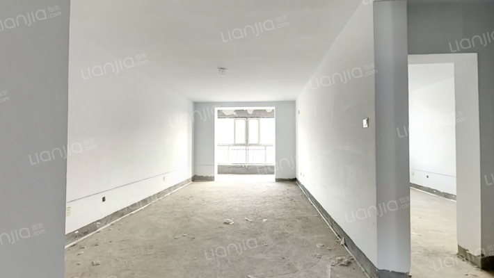 左庭右院二手房实景图