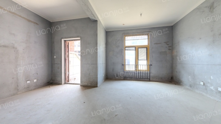 路易庄园二手房实景图