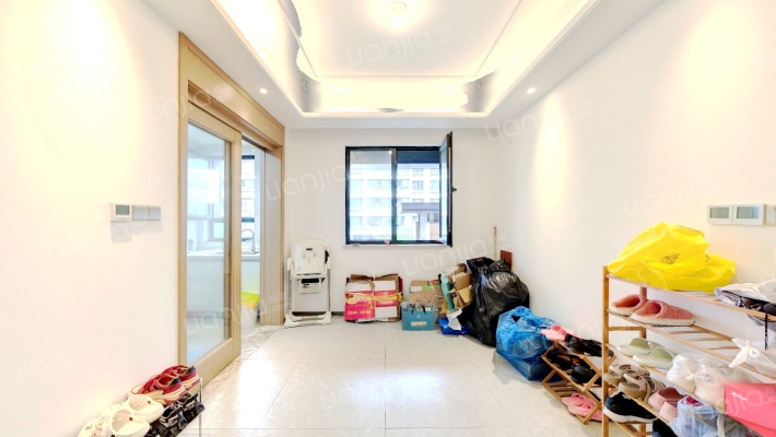 晴湾上园一区二手房实景图