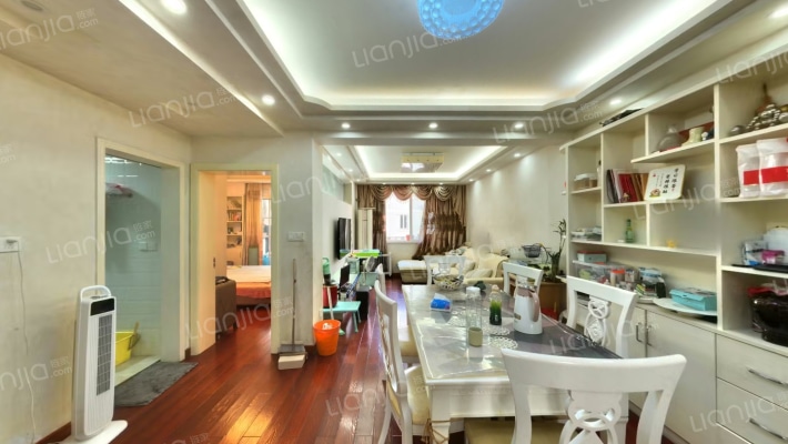 中河茗苑二手房实景图