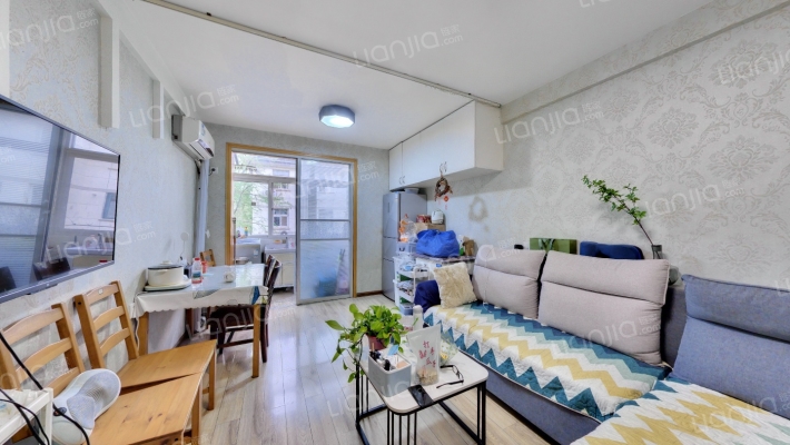 梅岭小区二手房实景图