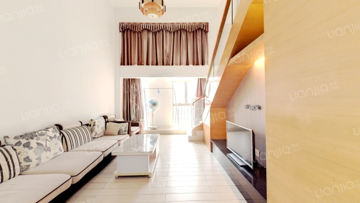 星河传说迪纳公寓二手房实景图