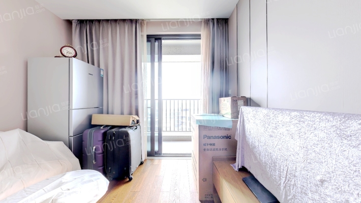 雅达青年广场二手房实景图